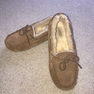 Ugg girls suede slipper